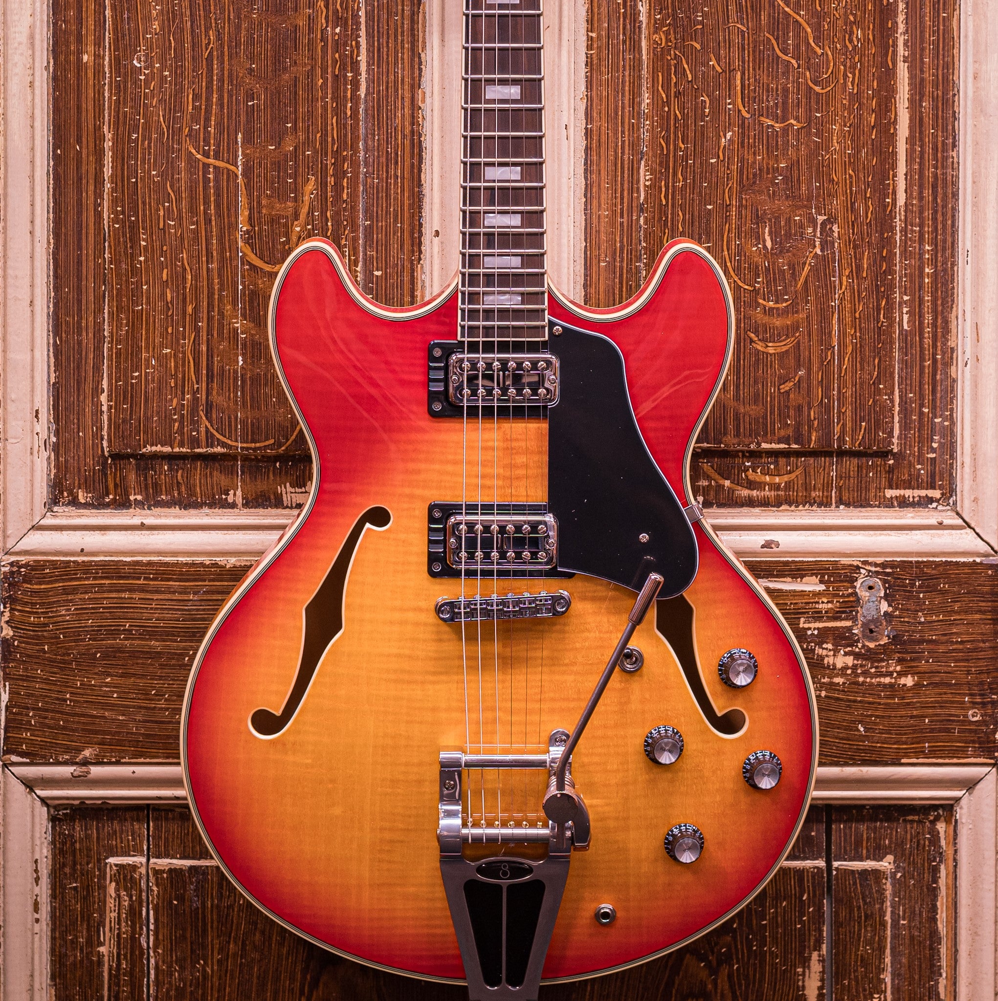 Sire Guitars H7T/CS Cherry Sunburst + tremolo Elektrische gitaar