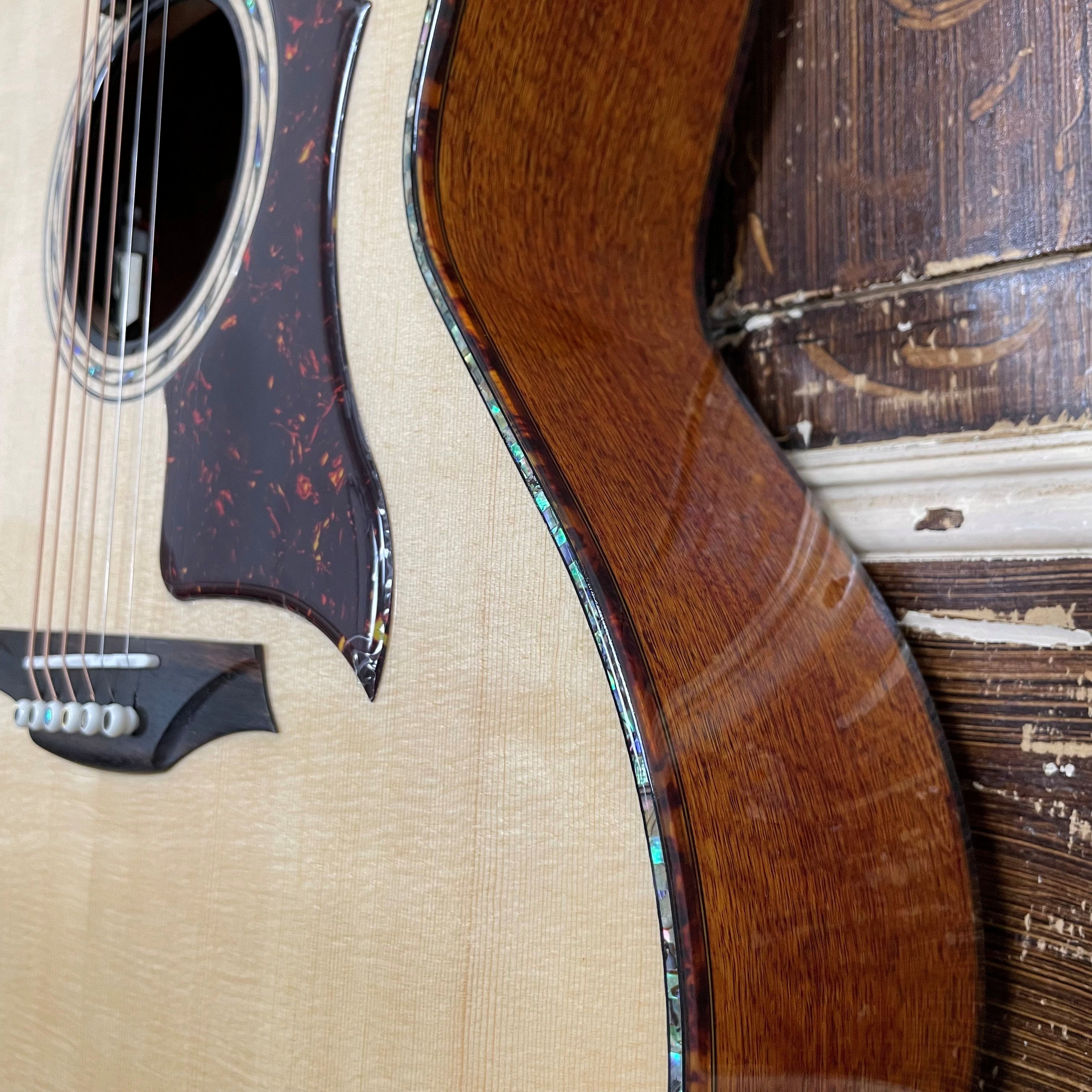 Bromo BAN2CE Danali Series Semi akoestische gitaar