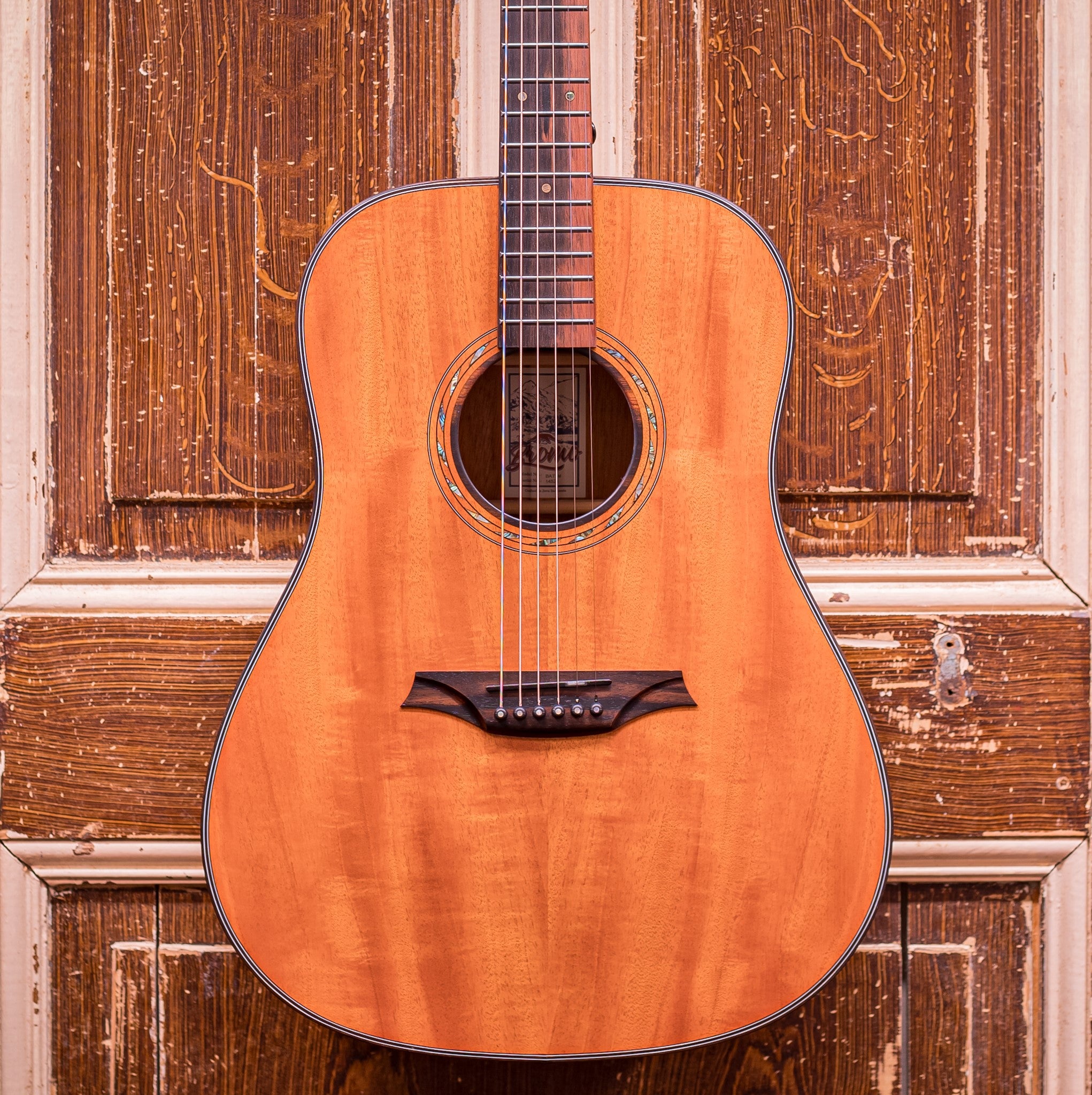 Bromo BAT1M Tahoma Series akoestische Westerngitaar