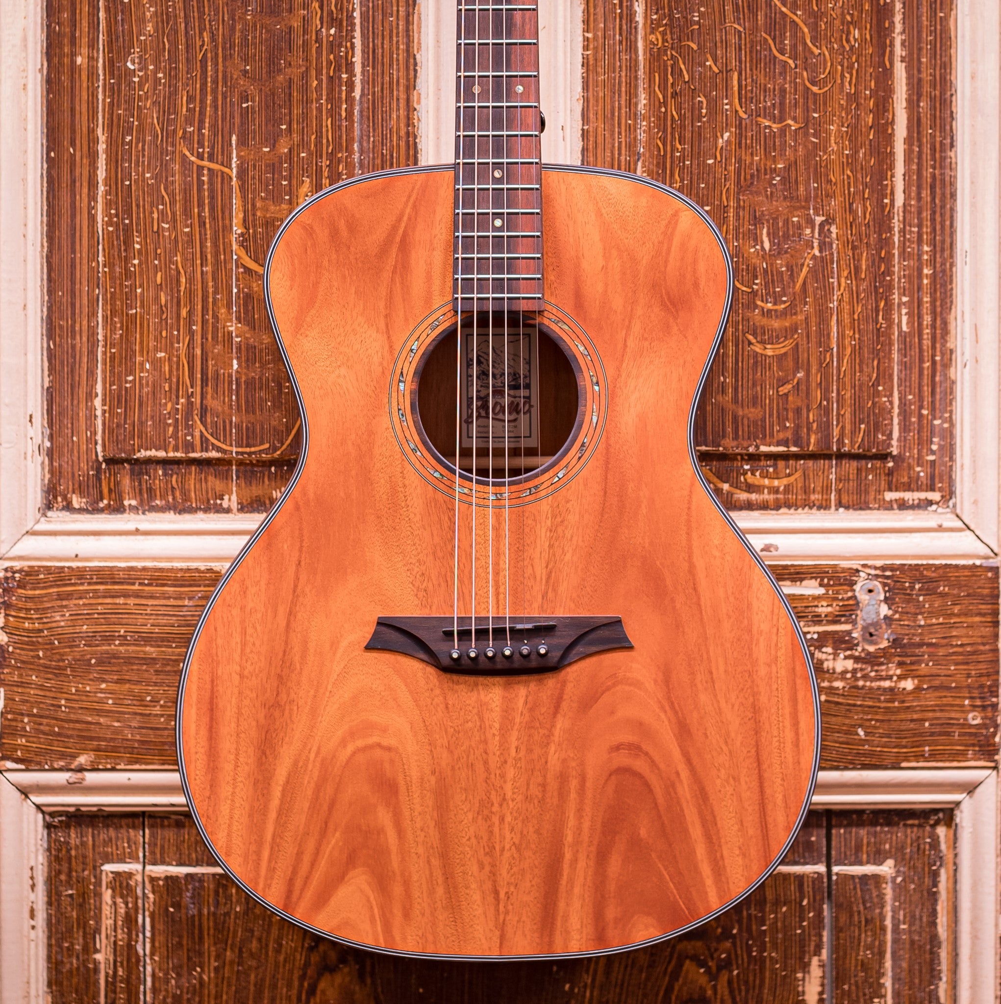 Bromo BAT2M Tahoma Series akoestische Westerngitaar