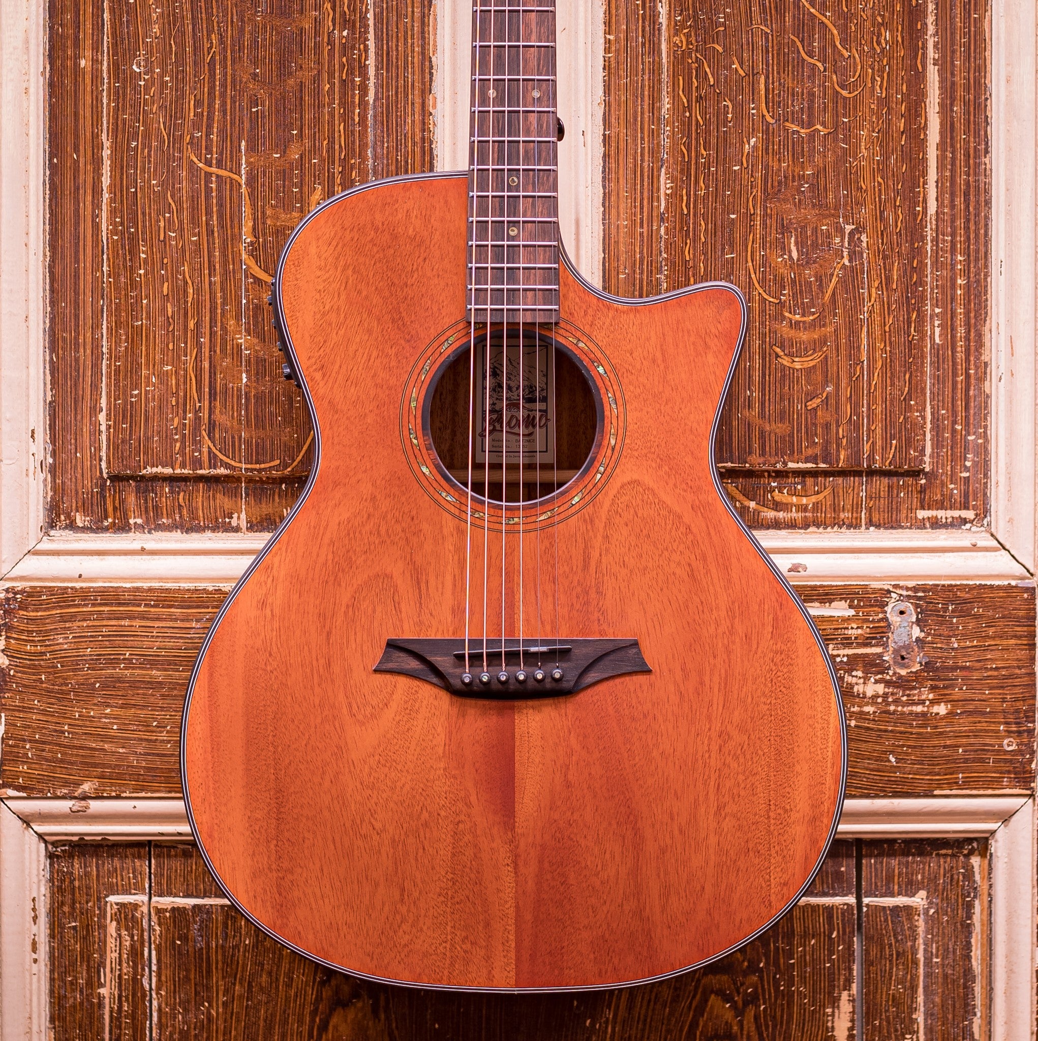 Bromo BAT2MCE Tahoma Series akoestische Westerngitaar