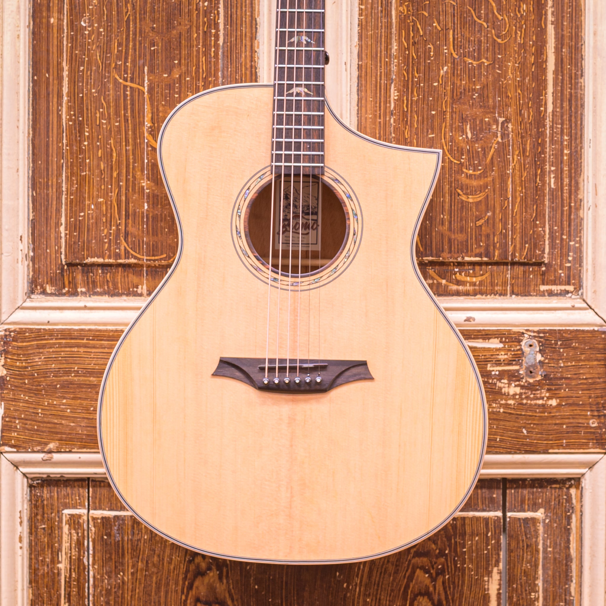 Bromo BAT4C Tahoma Series akoestische western gitaar