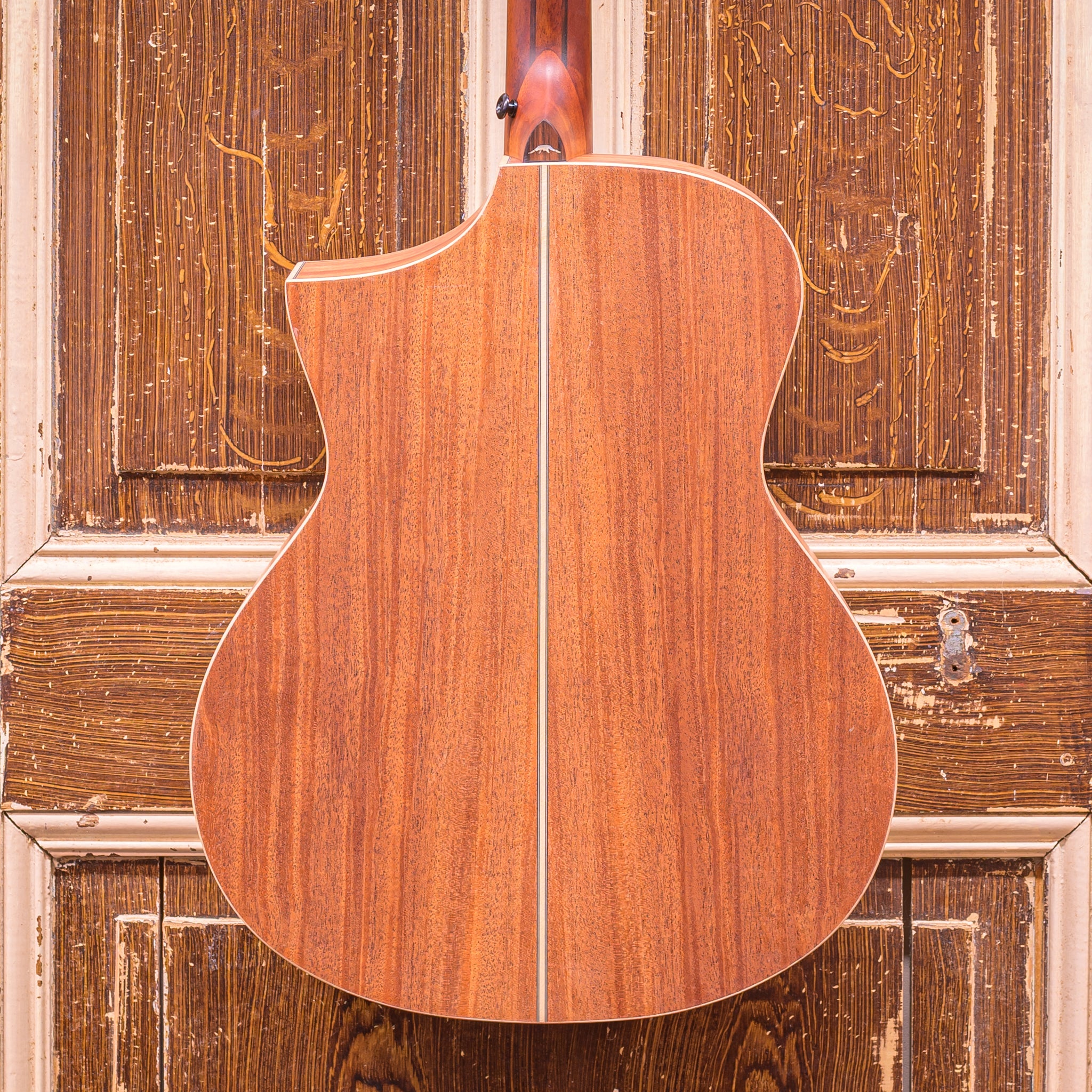 Bromo BAT4C Tahoma Series akoestische western gitaar