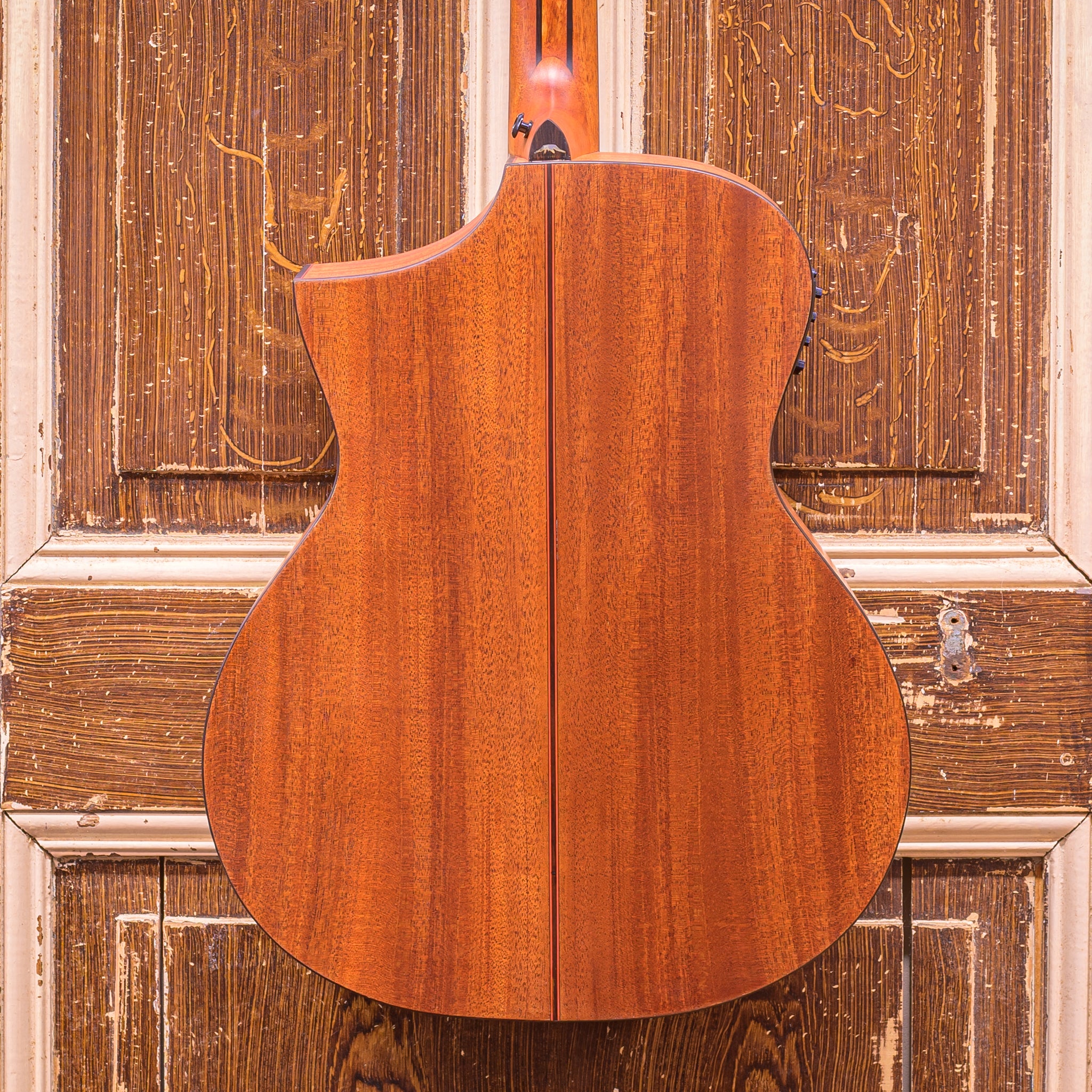 Bromo BAT4MCE Tahoma Series akoestische western gitaar