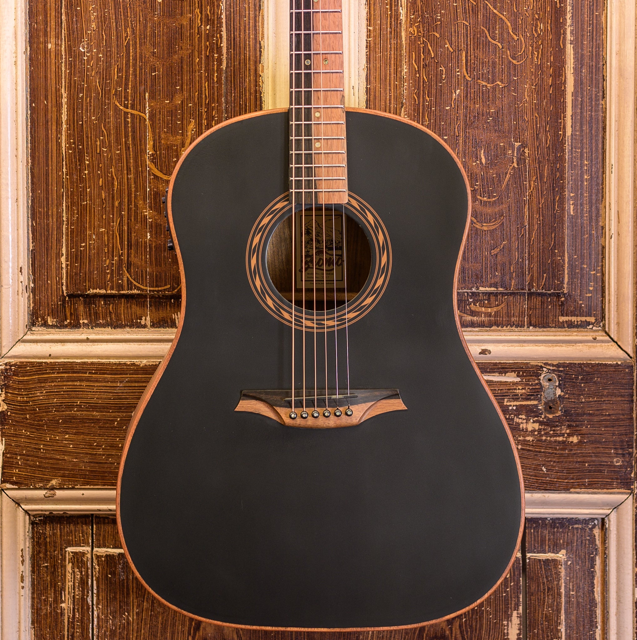 Bromo BAT9ME/BK Tahoma Series Semi akoestische gitaar
