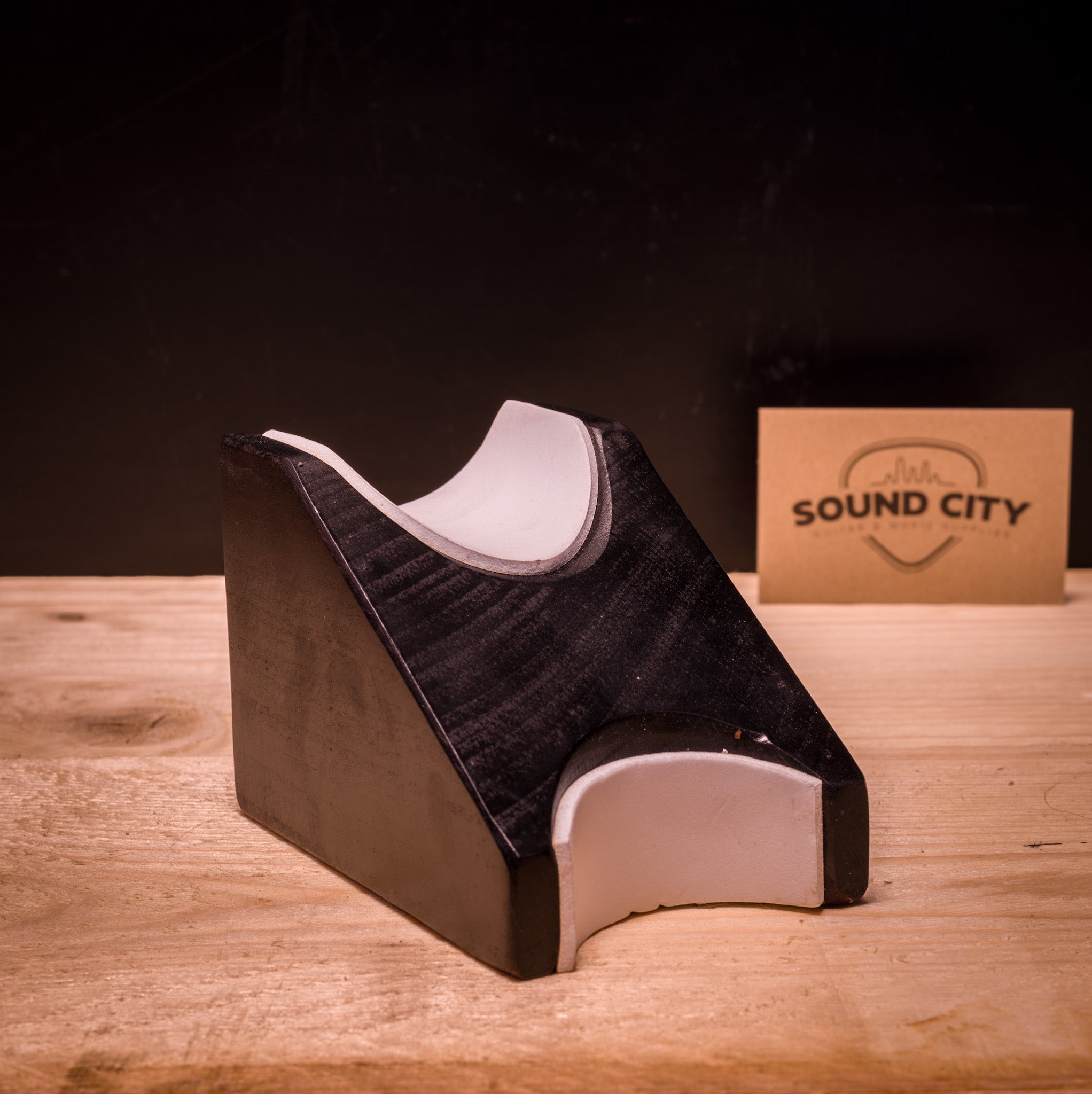 Boston BNS-100 Gitaarnek ondersteuning