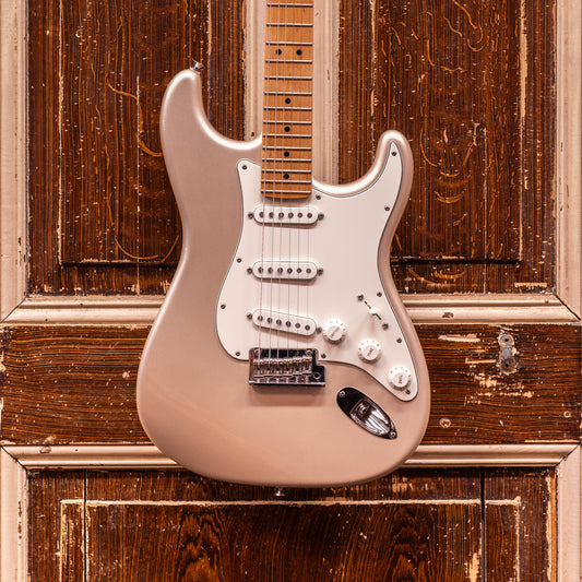Fender 2009 Stratocaster USA Blizzard Pearl (occasion)