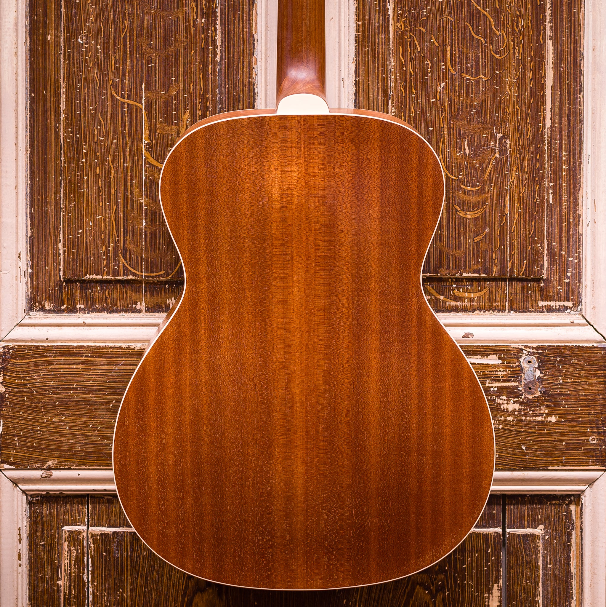 Guild OM-240E Natural Westerngitaar (occasion)