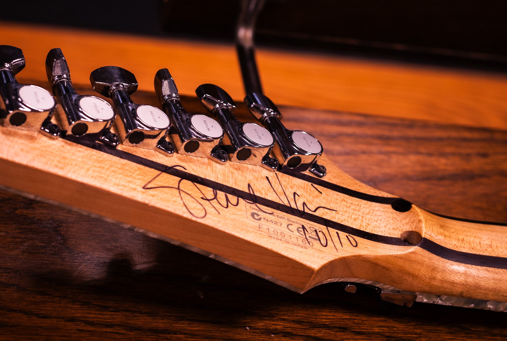 Ibanez Steve Vai Universe Signature UV777P (occasion)