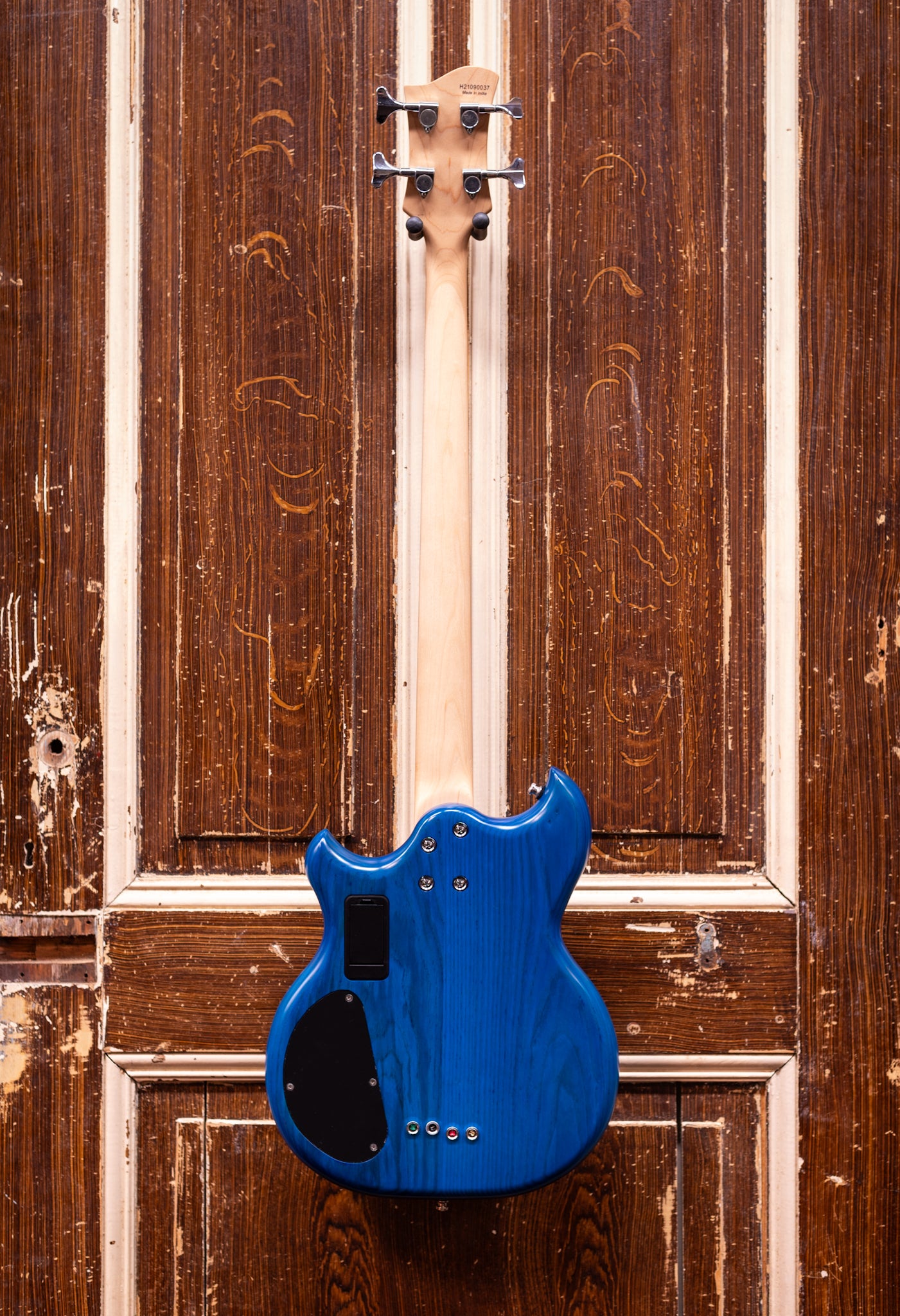 Chowny SWB Scott Whitley Sign. Basgitaar (occasion)