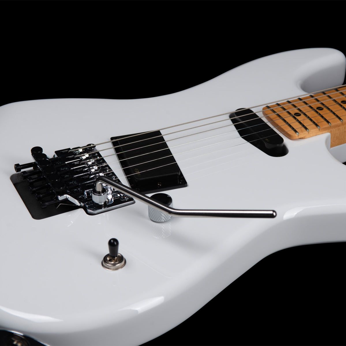 Godin Redline 85 White Elektrische gitaar