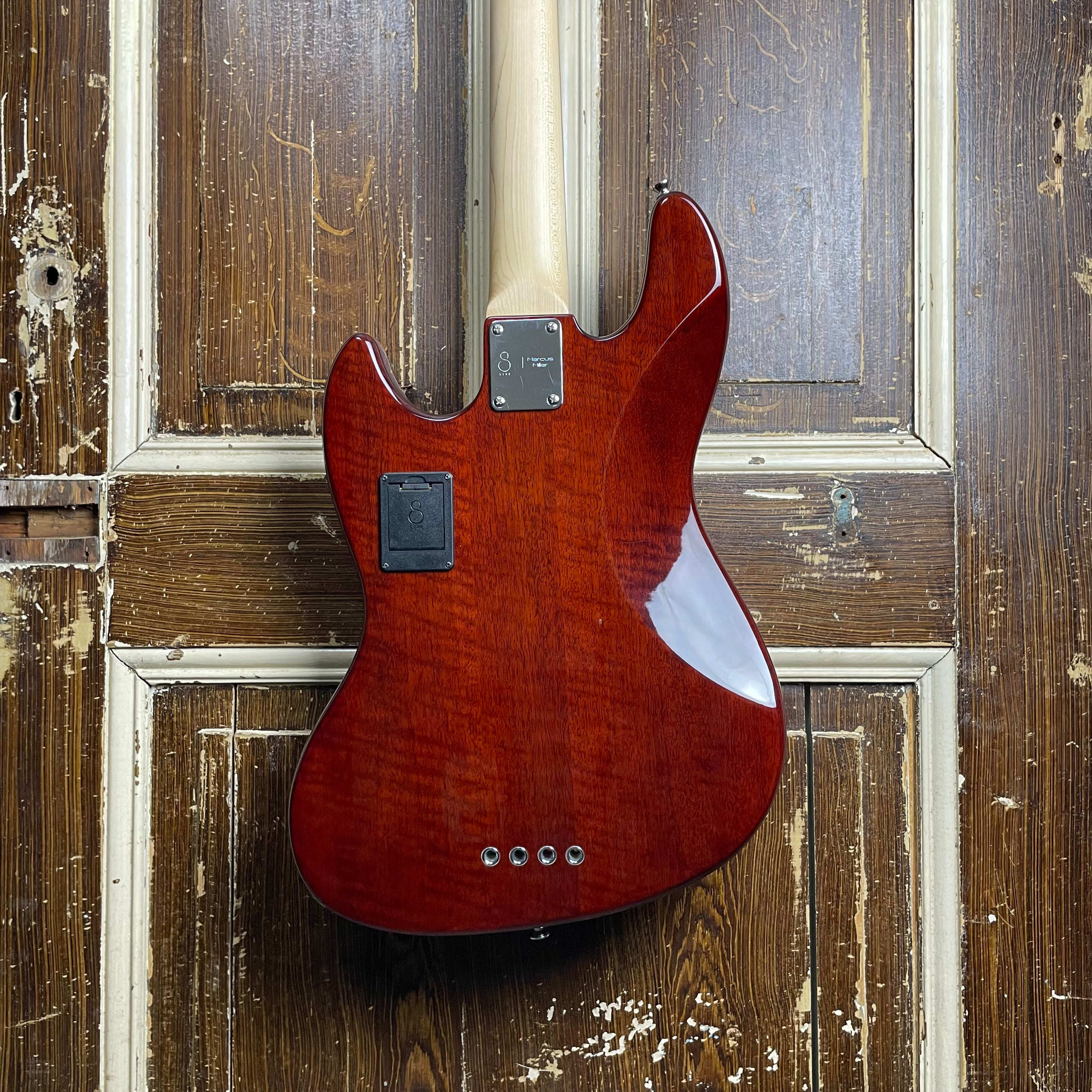 Sire Basses V3 Walnut Elektrische Basgitaar (occasion)