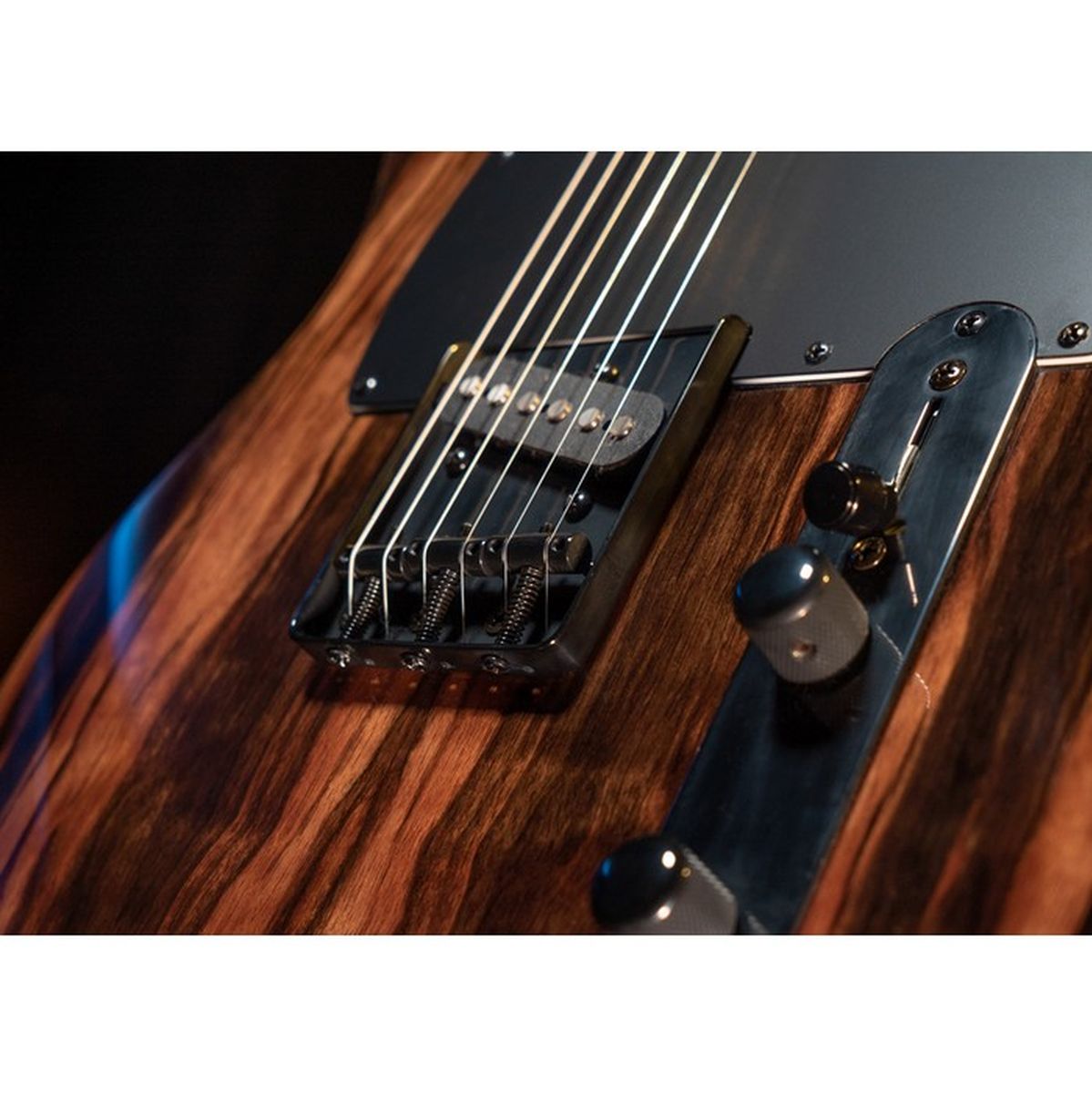 Michael Kelly Custom Collection 50 Striped Ebony