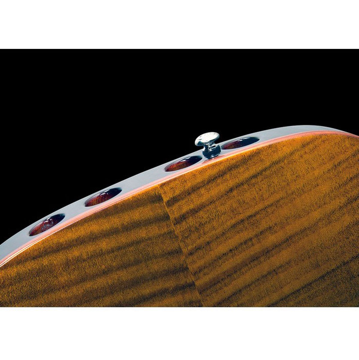 Michael Kelly Enlightened Classic 50 Amber