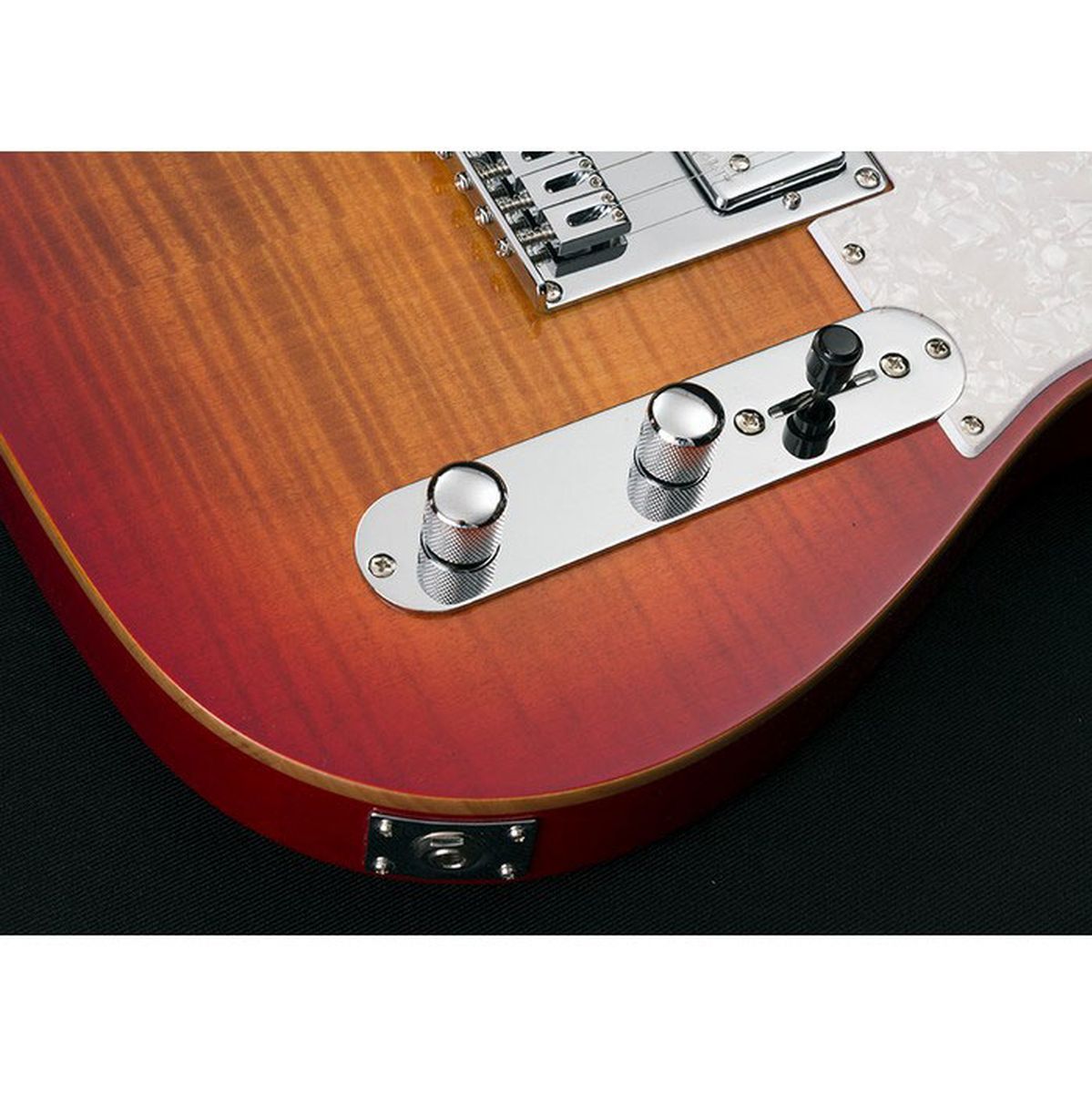 Michael Kelly 53DB Cherry Sunburst