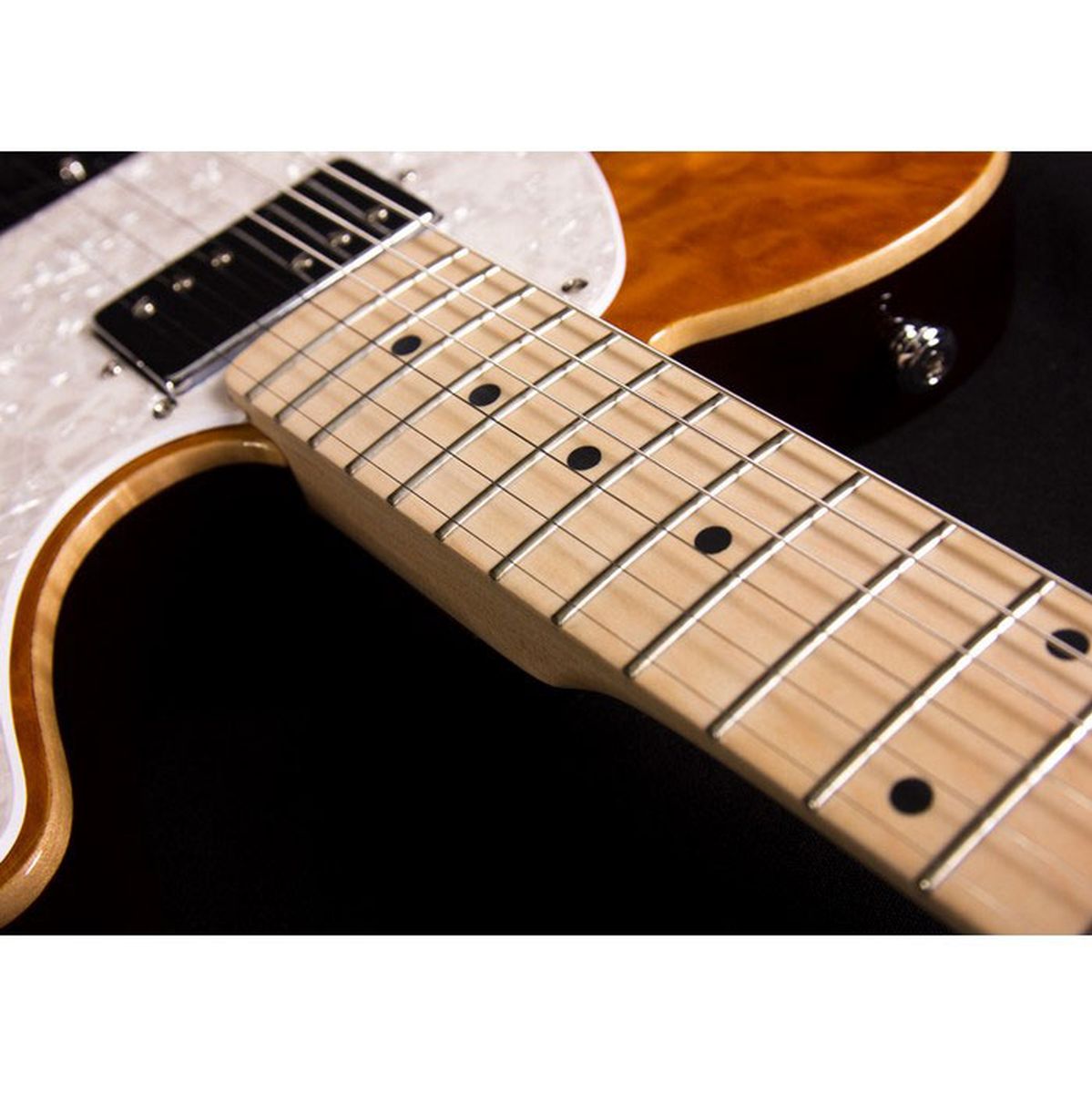 Michael Kelly 1957 Amber Trans