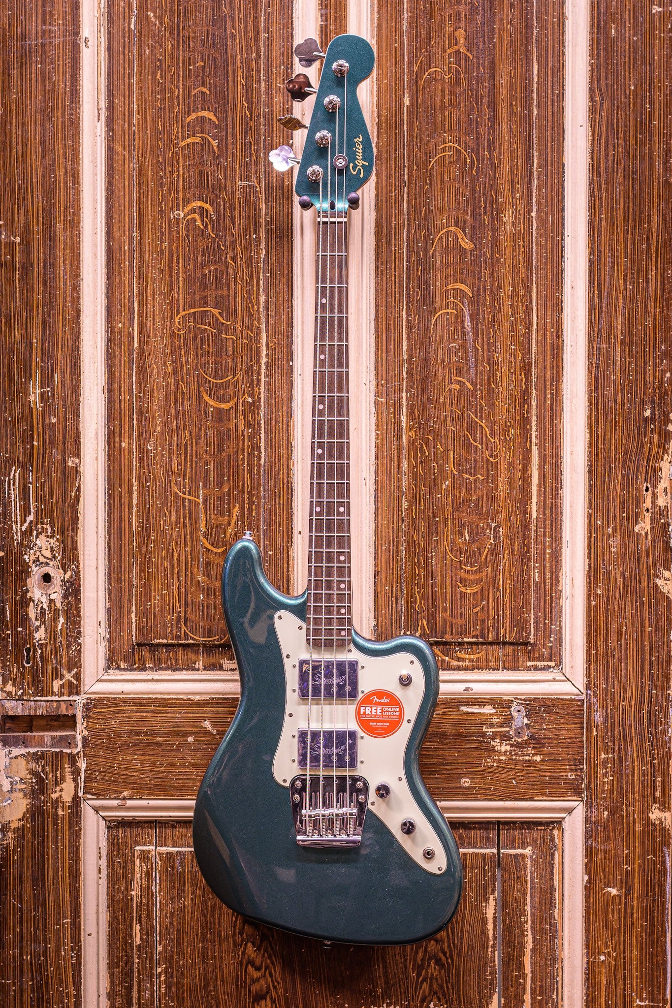 Squier Rascal Paranormal Basgitaar (B-stock)