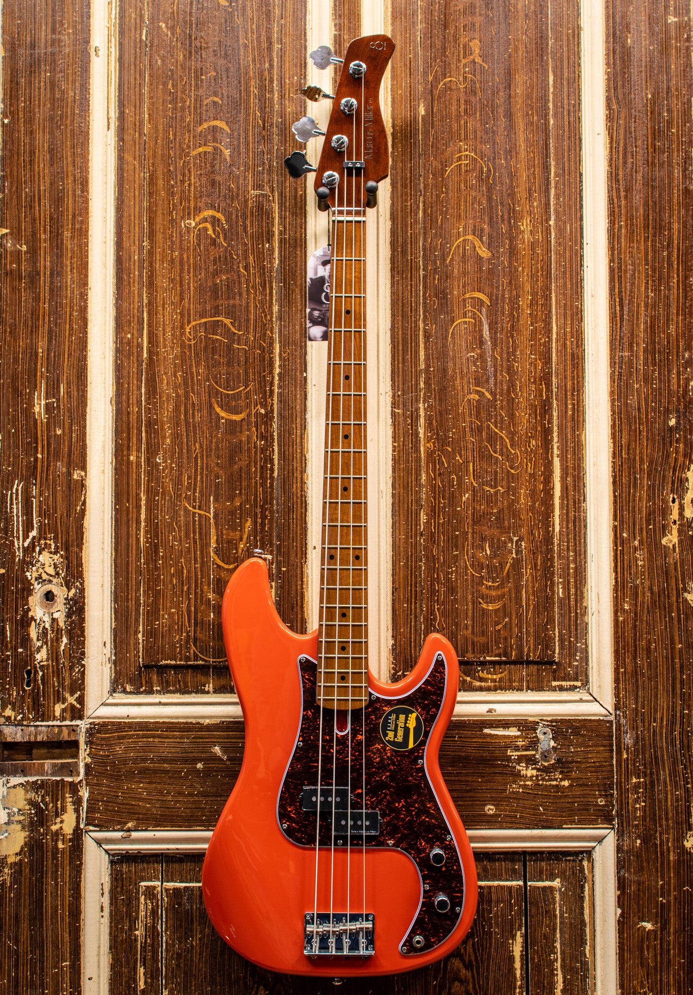 Sire Basses P5 A4/DRD Dakota Red Basgitaar