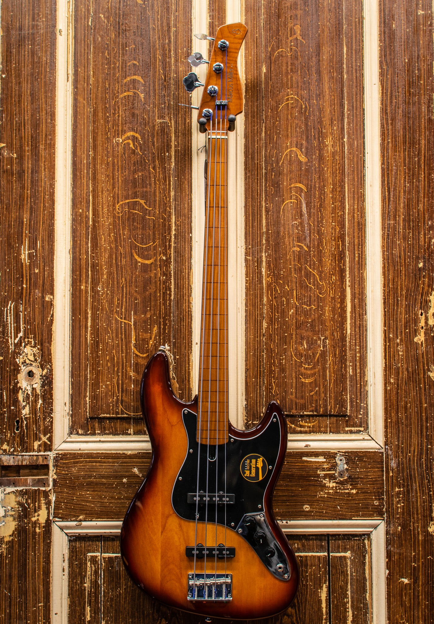 Sire Basses V5 A4F/TS Fretless Bass Tobacco Sunburst Basgitaar