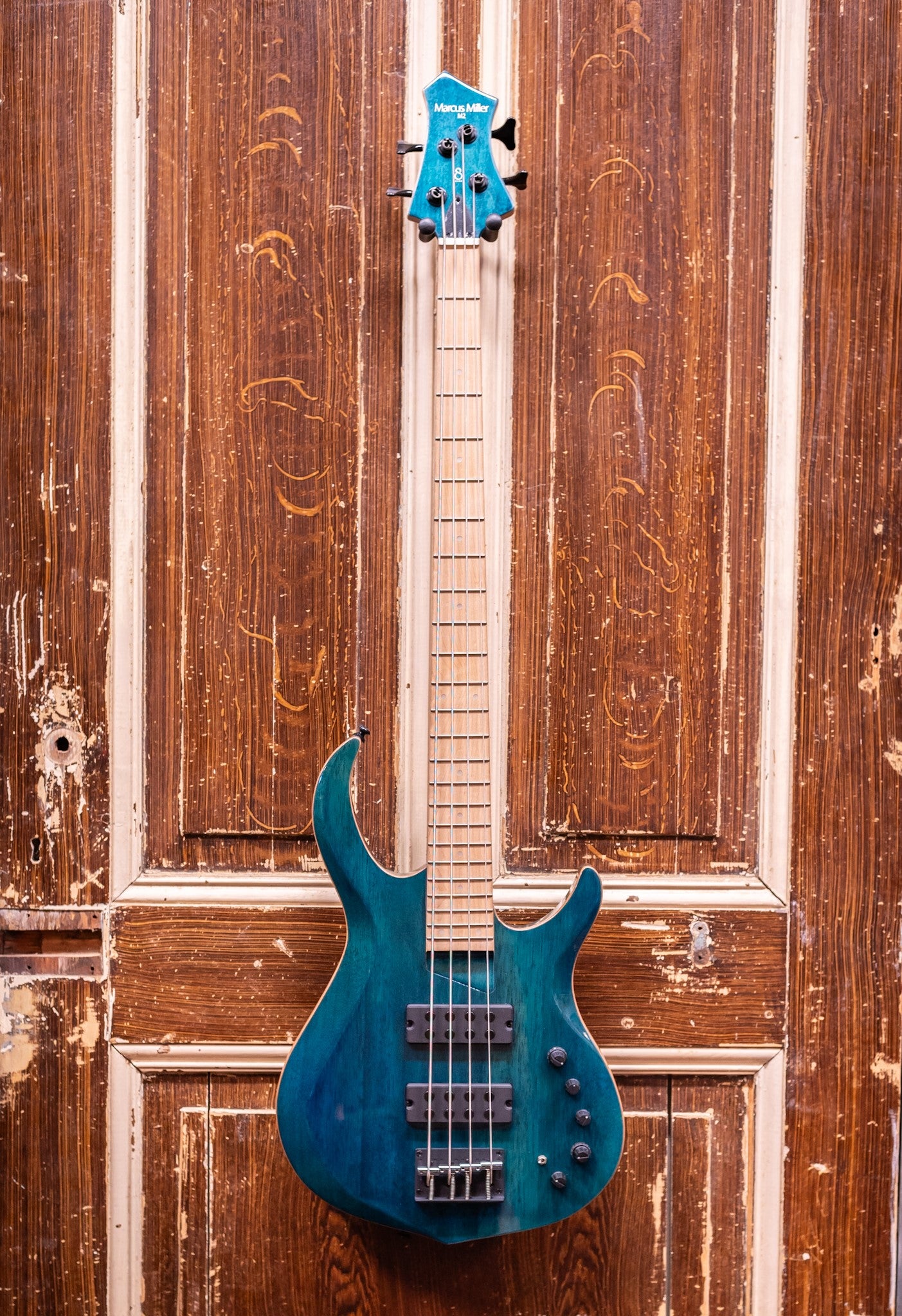 Sire Basses M2 - 4/TBL 2nd Gen Basgitaar (occasion)
