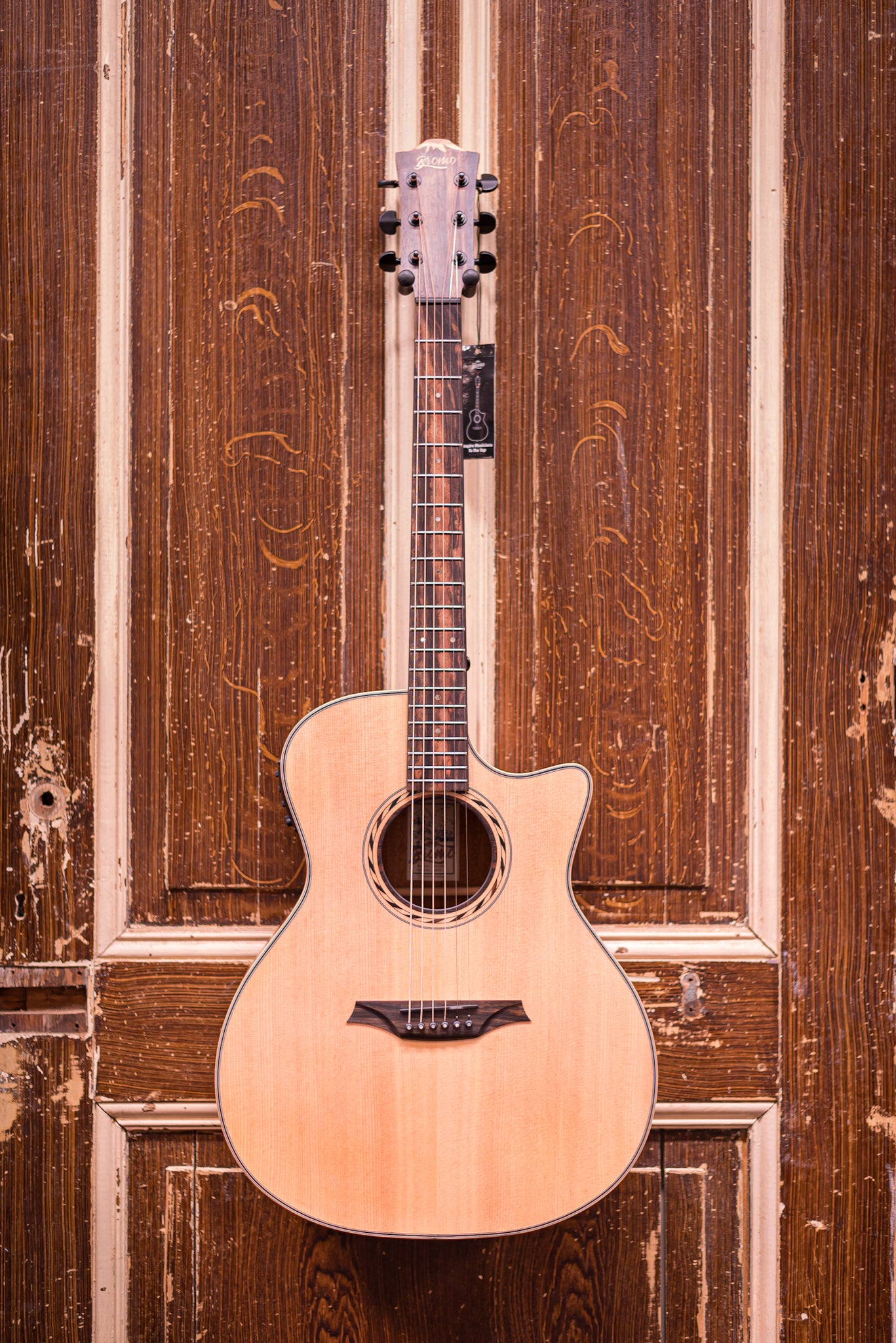 Bromo BAT2CE Tahoma Series akoestische Westerngitaar