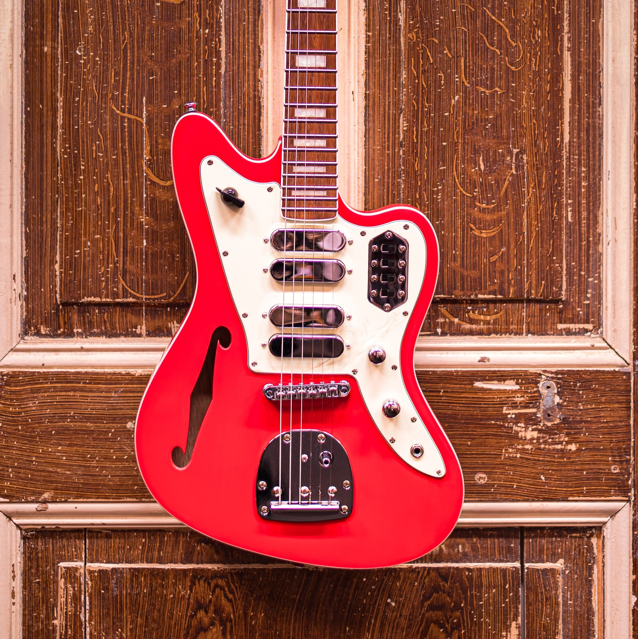 Vintage REVO Series 'Surfmaster Quad' Firenza Red Elektrische gitaar