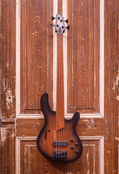 Cort B4FL MHPZ Fretless (occasion)