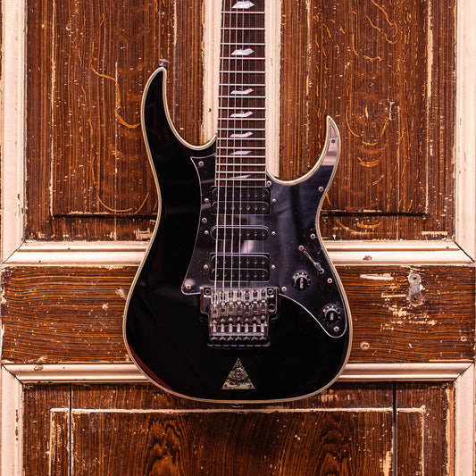 Ibanez Steve Vai Universe Signature UV777P (occasion)