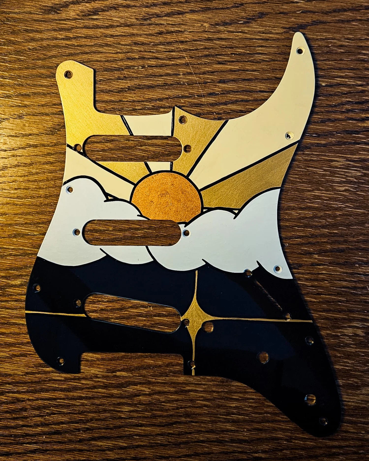 Studio VS Nimbus Glow - Stratocaster Pickguard