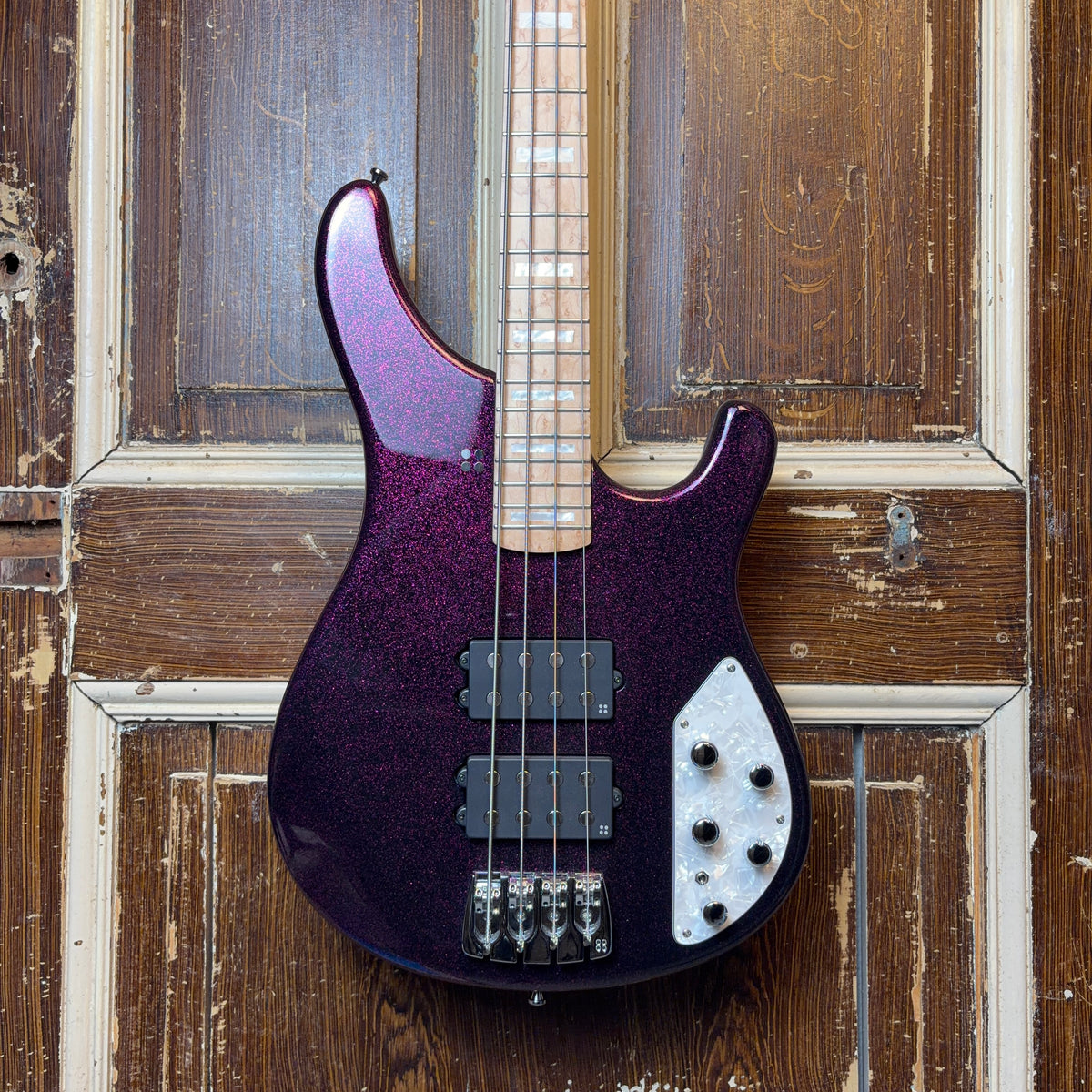 Sandberg Basic Ken Taylor 40th Anniversary – Sparkle Violet One-Off Elektrische Basgitaar