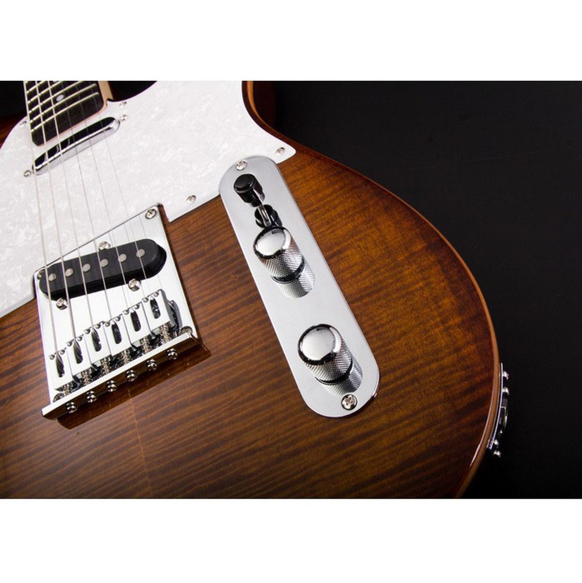 Michael Kelly 1953 Caramel Burst