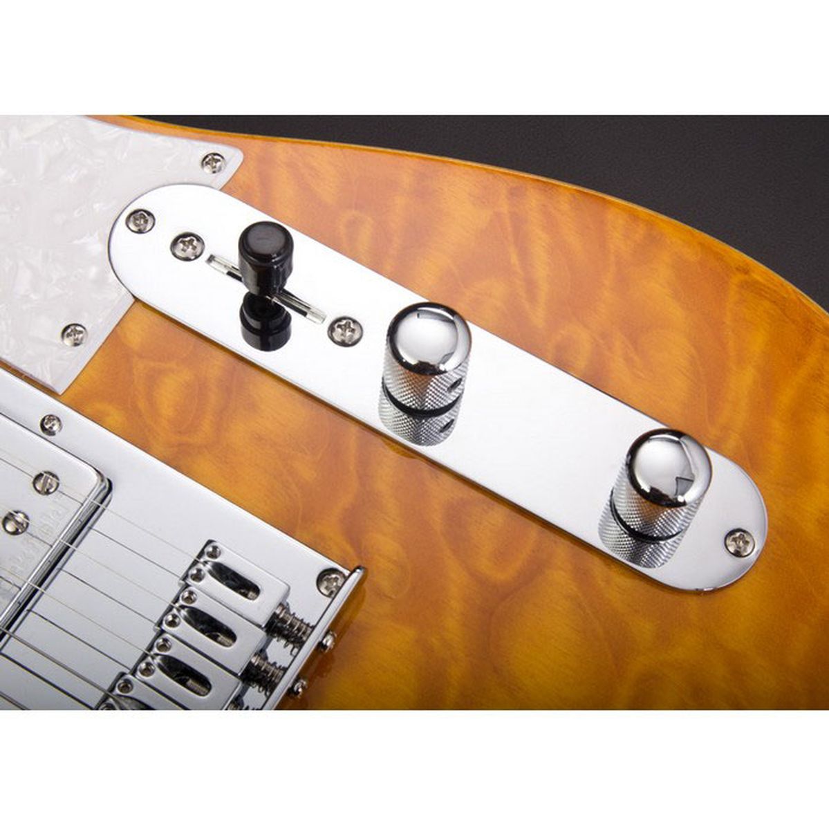 Michael Kelly 1955 Amber Trans
