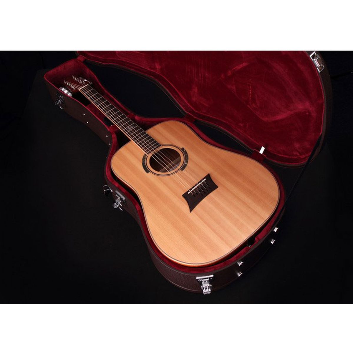 Michael Kelly Acoustic Guitar Case