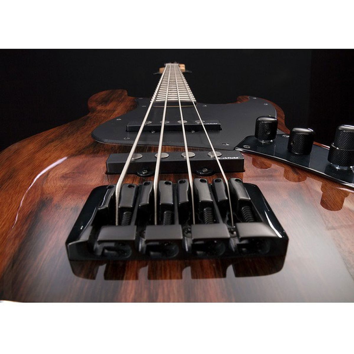 Michael Kelly Custom Collection Element 4 Striped Ebony