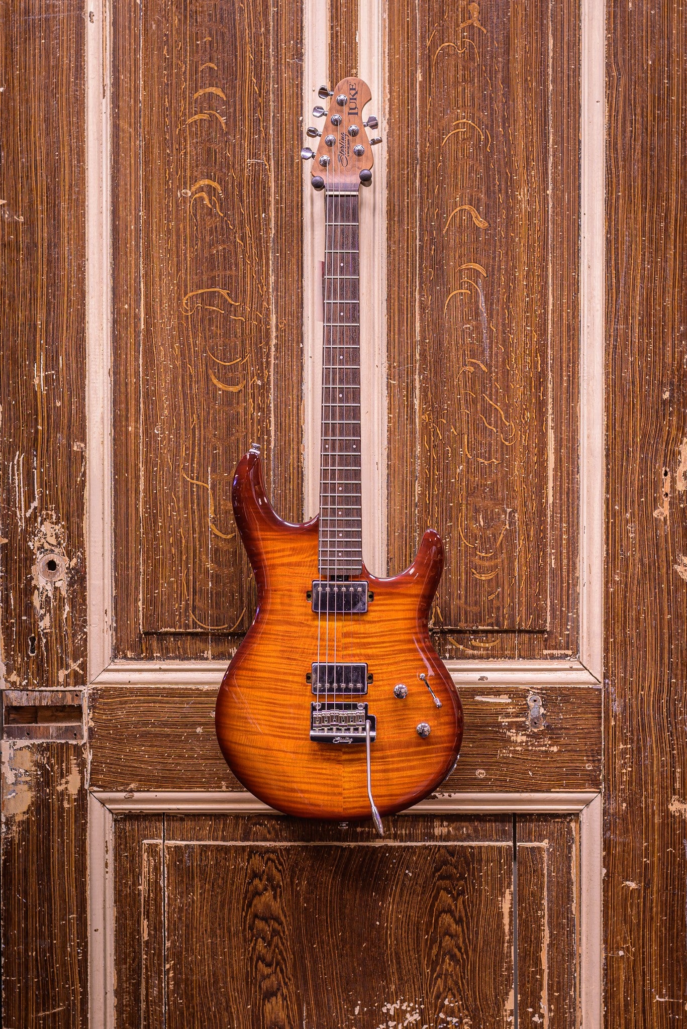 Sterling By Music Man LK100-HZB Steve Lukather Elektrische gitaar