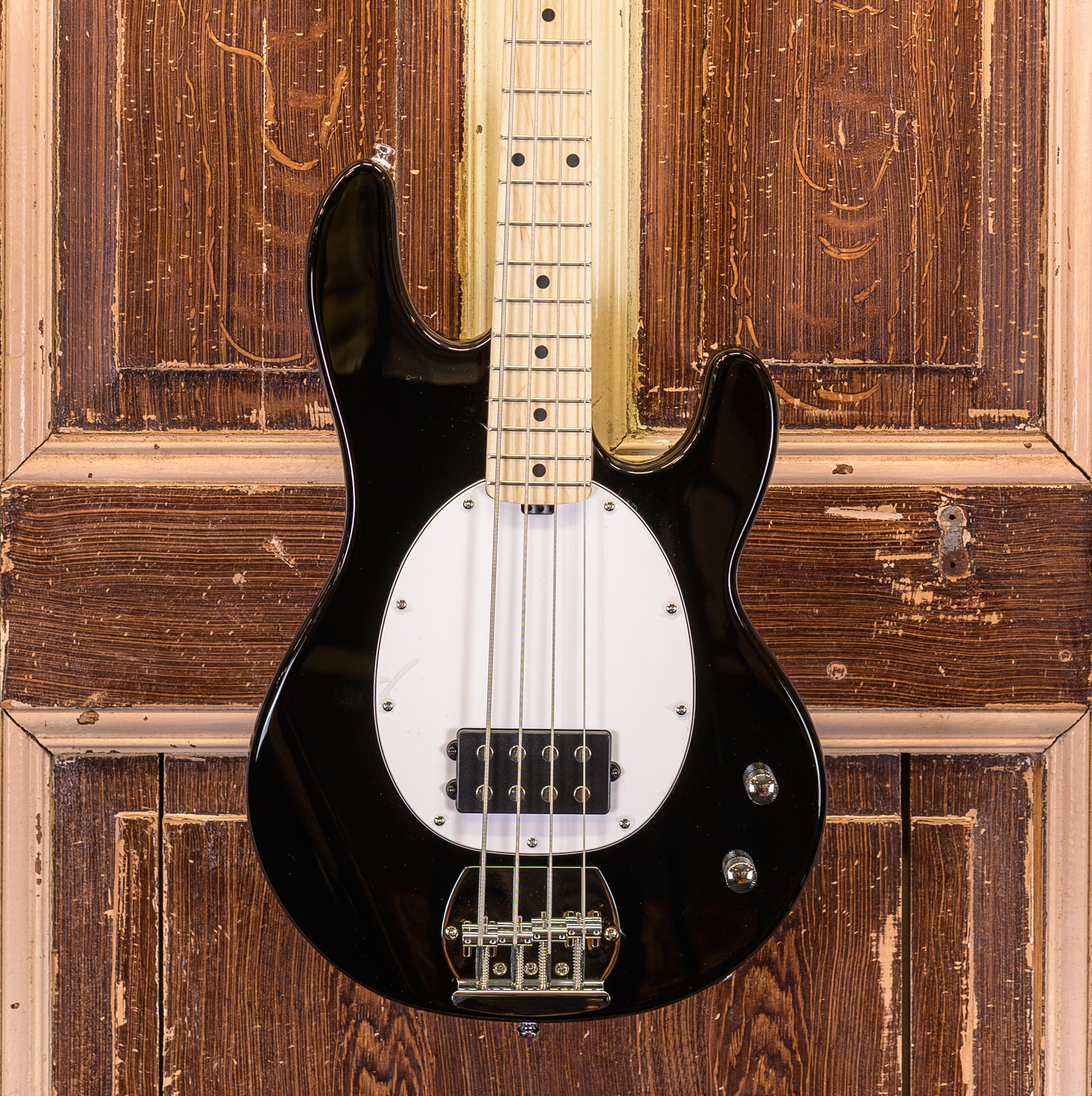 Sterling By Music Man StingRay Ray2 BK-M1 Basgitaar