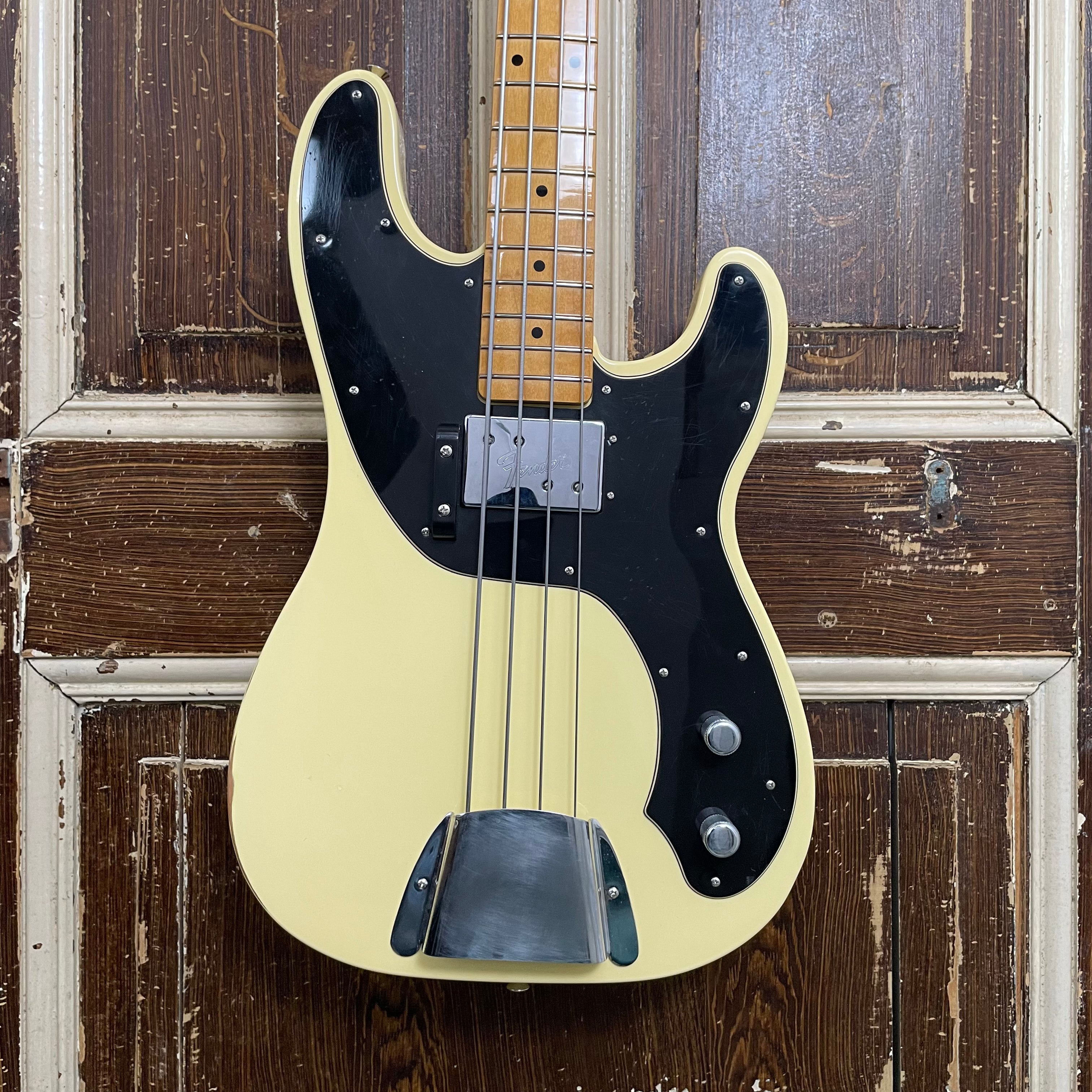 Fender Vintera II 70s Tele Bass Vintage White Elektrische basgitaar (occasion)